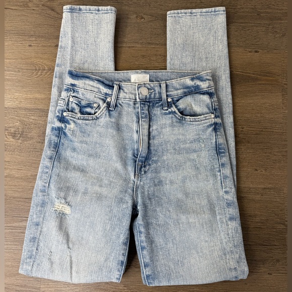 MOTHER The Super Swooner High Rise Skinny Light Blue Distressed Jeans size 25